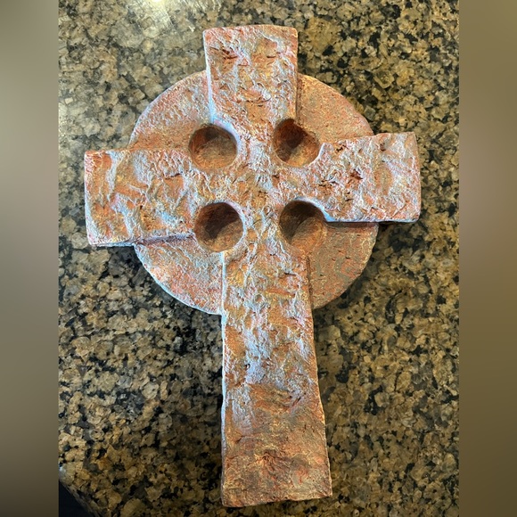 St Augustines IRISH hanging cross. - Picture 4 of 9